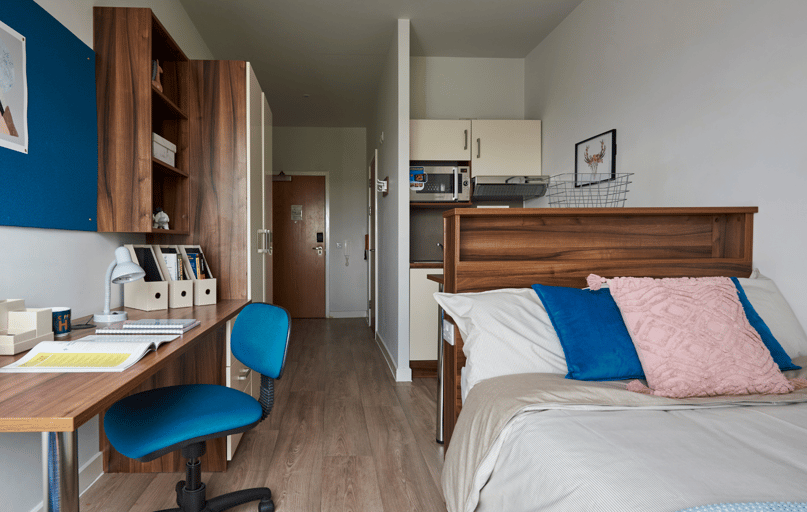 Premium Studio, Central Studios, 4 Greyfriars Road, Central, Reading - Image 1